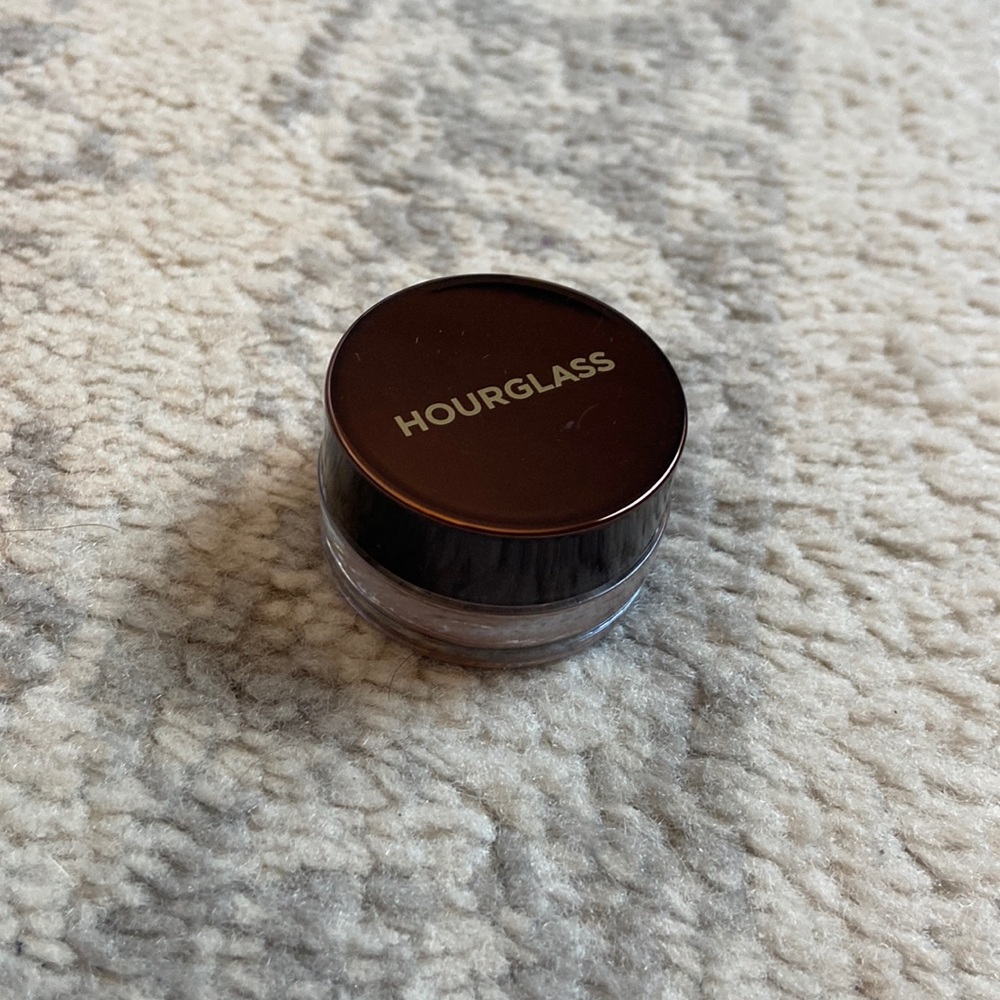 Hourglass scattered light, glitter eyeshadow